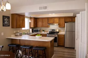 8940 W Olive Ave, Peoria, AZ 85345 - Photo 7