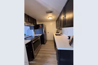 3221 W Royal Palm Road W, Phoenix, AZ 85051 - Photo 11