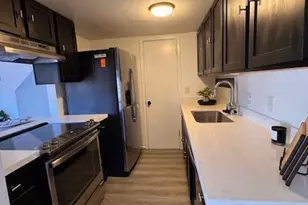 3221 W Royal Palm Road W, Phoenix, AZ 85051 - Photo 11