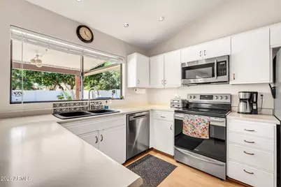 9063 E Aster Drive, Scottsdale, AZ 85260 - Photo 15