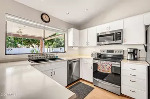 9063 E Aster Dr, Scottsdale, AZ 85260 - Photo 15