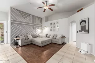 15587 W Rio Vista Ln, Goodyear, AZ 85338 - Photo 3