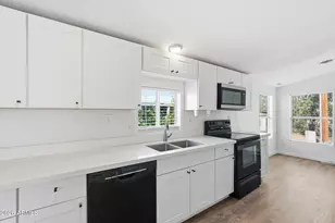 10810 N 91st Ave, Peoria, AZ 85345 - Photo 9