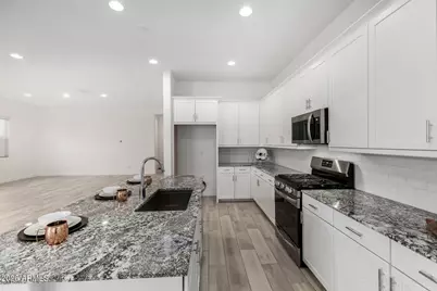 19206 W Wolf Street, Litchfield Park, AZ 85340 - Photo 9