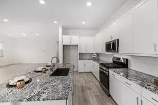 19206 W Wolf St, Litchfield Park, AZ 85340 - Photo 9