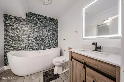 6608 W Mercer Lane, Glendale, AZ 85304 - Photo 11