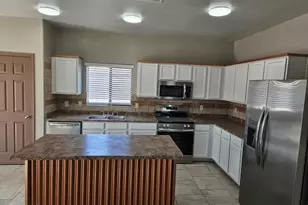 36337 W Velazquez Dr, Maricopa, AZ 85138 - Photo 11