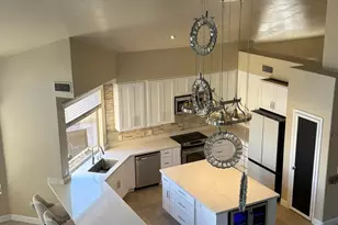 768 E Irma Ln, Phoenix, AZ 85024 - Photo 9