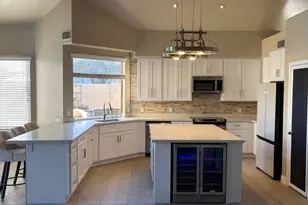 768 E Irma Ln, Phoenix, AZ 85024 - Photo 7