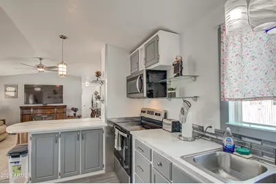 3335 W Caballero Drive, Eloy, AZ 85131 - Photo 5