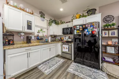 12442 W Myrtle Court, Glendale, AZ 85307 - Photo 15