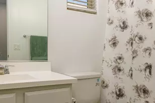 12442 W Myrtle Ct, Glendale, AZ 85307 - Photo 13