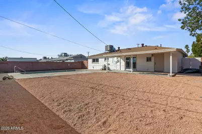 1123 E Alice Avenue, Phoenix, AZ 85020 - Photo 27
