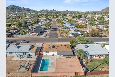1123 E Alice Avenue, Phoenix, AZ 85020 - Photo 37