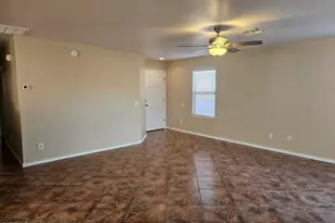 43682 W Elm Dr, Maricopa, AZ 85138 - Photo 5