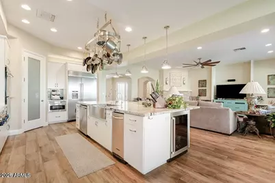 8705 S 24th Place, Phoenix, AZ 85042 - Photo 17