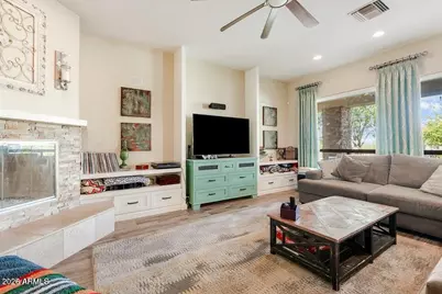 8705 S 24th Place, Phoenix, AZ 85042 - Photo 11