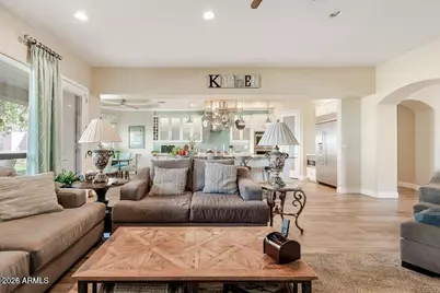 8705 S 24th Place, Phoenix, AZ 85042 - Photo 11