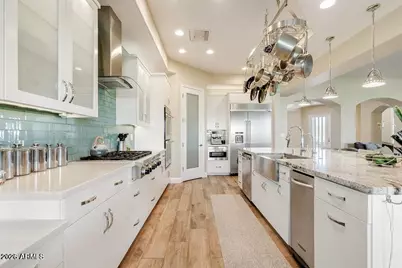 8705 S 24th Place, Phoenix, AZ 85042 - Photo 15