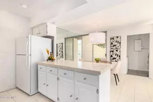 4656 N 40th St, Phoenix, AZ 85018 - Photo 13