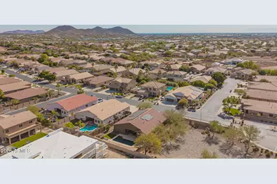 9852 W Hedge Hog Place, Peoria, AZ 85383 - Photo 45