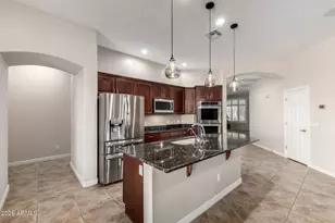 9852 W Hedge Hog Pl, Peoria, AZ 85383 - Photo 7