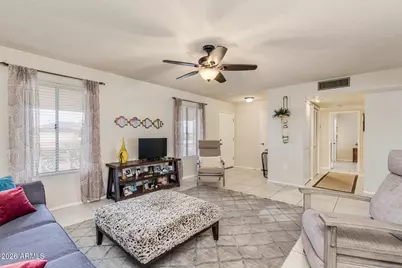 10441 W Burns Drive, Sun City, AZ 85351 - Photo 9