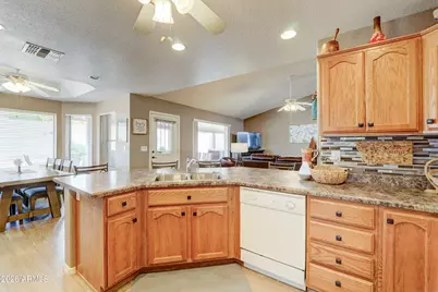 11022 E Natal Avenue, Mesa, AZ 85209 - Photo 7