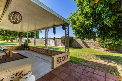 15666 N Lakeforest Drive, Sun City, AZ 85351 - Photo 27