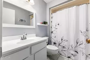 15666 N Lakeforest Dr, Sun City, AZ 85351 - Photo 23