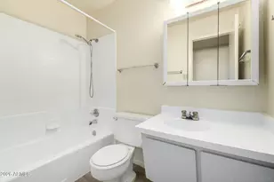 1412 E Broadmor Dr, Tempe, AZ 85282 - Photo 7