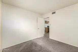 1412 E Broadmor Dr, Tempe, AZ 85282 - Photo 17