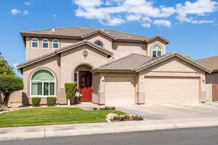 2612 E Torrey Pines Ln, Chandler, AZ 85249 - Photo 1