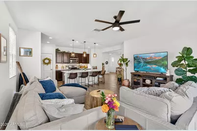 9440 W Willow Bend Lane, Phoenix, AZ 85037 - Photo 9