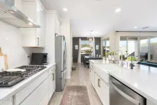 26320 N Thornhill Dr, Peoria, AZ 85383 - Photo 13