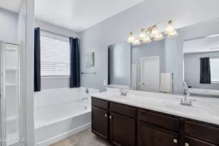 2015 W Olivia Dr, San Tan Valley, AZ 85144 - Photo 17