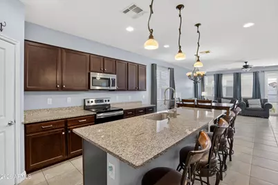 2015 W Olivia Drive, San Tan Valley, AZ 85144 - Photo 9