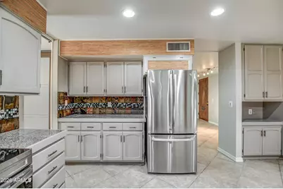 8647 E Devonshire Avenue, Scottsdale, AZ 85251 - Photo 27