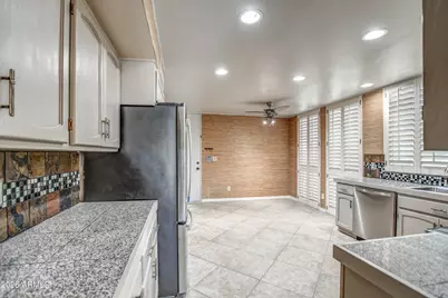 8647 E Devonshire Avenue, Scottsdale, AZ 85251 - Photo 41