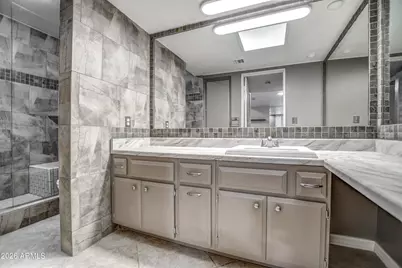 8647 E Devonshire Avenue, Scottsdale, AZ 85251 - Photo 43