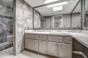 8647 E Devonshire Ave, Scottsdale, AZ 85251 - Photo 43