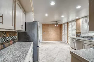 8647 E Devonshire Ave, Scottsdale, AZ 85251 - Photo 41