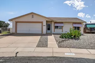 1826 Wildflower Dr, Sierra Vista, AZ 85635 - Photo 1