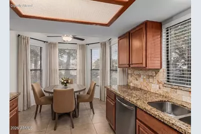 9707 W Kerry Lane, Peoria, AZ 85382 - Photo 13