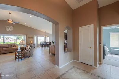 66 S Laura Lane, Casa Grande, AZ 85194 - Photo 7