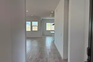 26387 N 77th Glen, Peoria, AZ 85383 - Photo 3