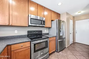 9515 W Monte Vista Rd, Phoenix, AZ 85037 - Photo 11