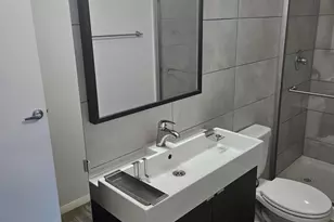 1418 E Osborn Rd, Phoenix, AZ 85014 - Photo 11