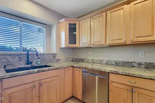 8817 E Dahlia Dr, Scottsdale, AZ 85260 - Photo 7