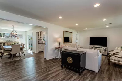 4211 E Whitton Avenue, Phoenix, AZ 85018 - Photo 11